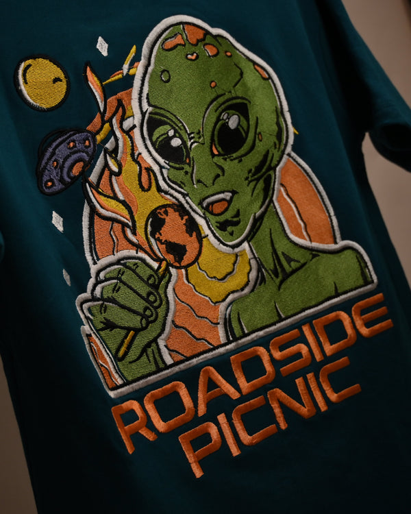 EMBROIDERY ROADSIDE PICNIC OVERSIZE T-SHIRT